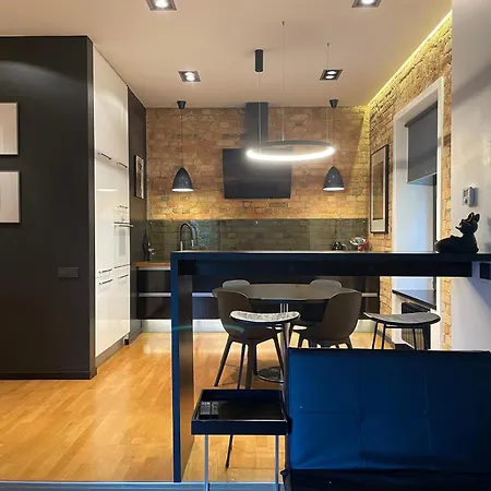 Апартаменты Downtown Retreat Loft-industrial *