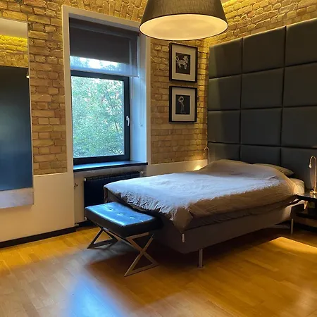 Апартаменты Downtown Retreat Loft-industrial Рига